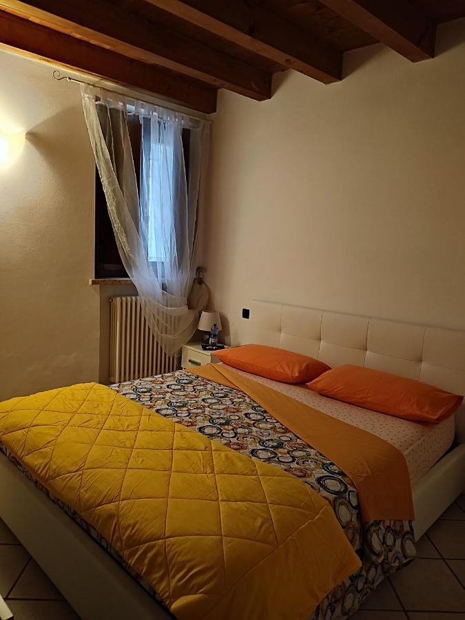 Ca' Degli Sposi Apartment Mantova Luaran gambar
