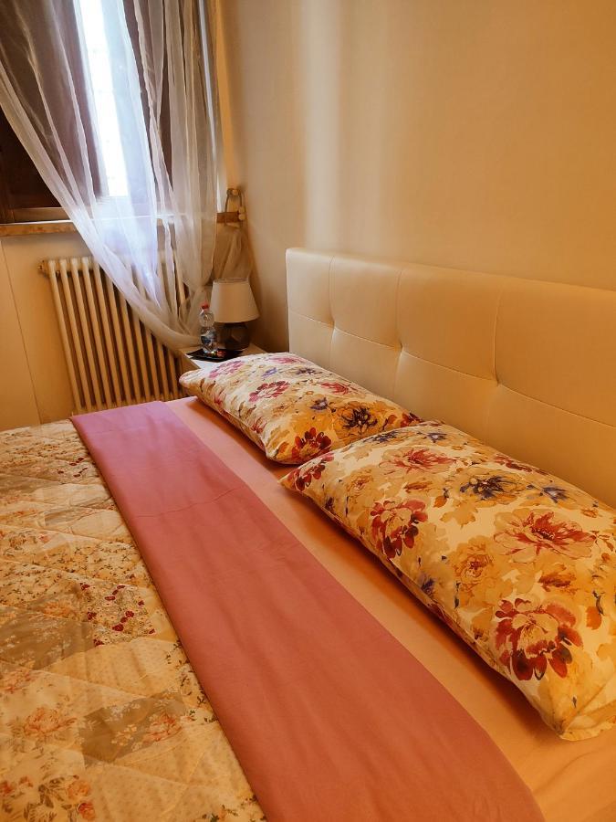 Ca' Degli Sposi Apartment Mantova Luaran gambar
